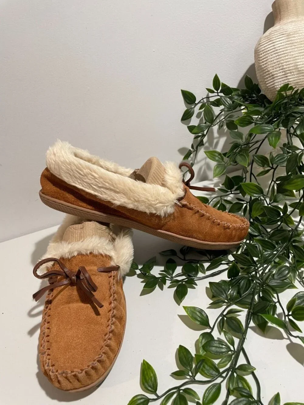 J.Crew Womens Faux Fur Lined Moccasin Slippers Size10 Suede Tan&Cream Rubber Sol